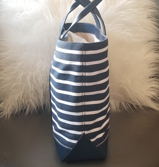 Michael Kors Tote - Picture 3 of 8